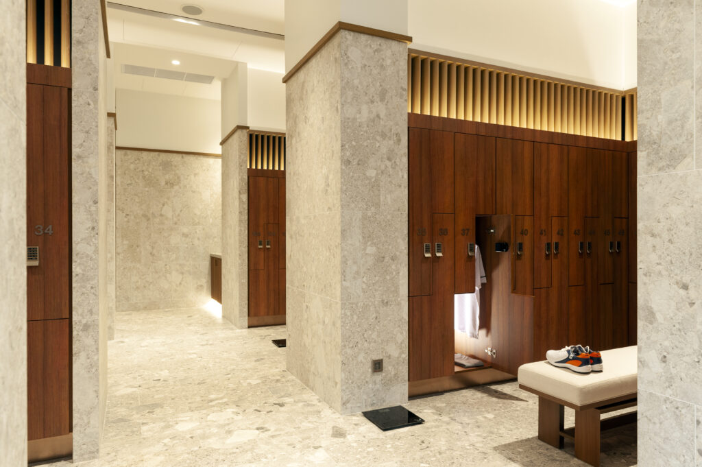 Aquella luxury locker room